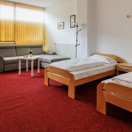 Appartement I Sobe Castra