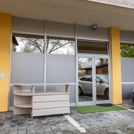 I Sobe Castra Apartment *